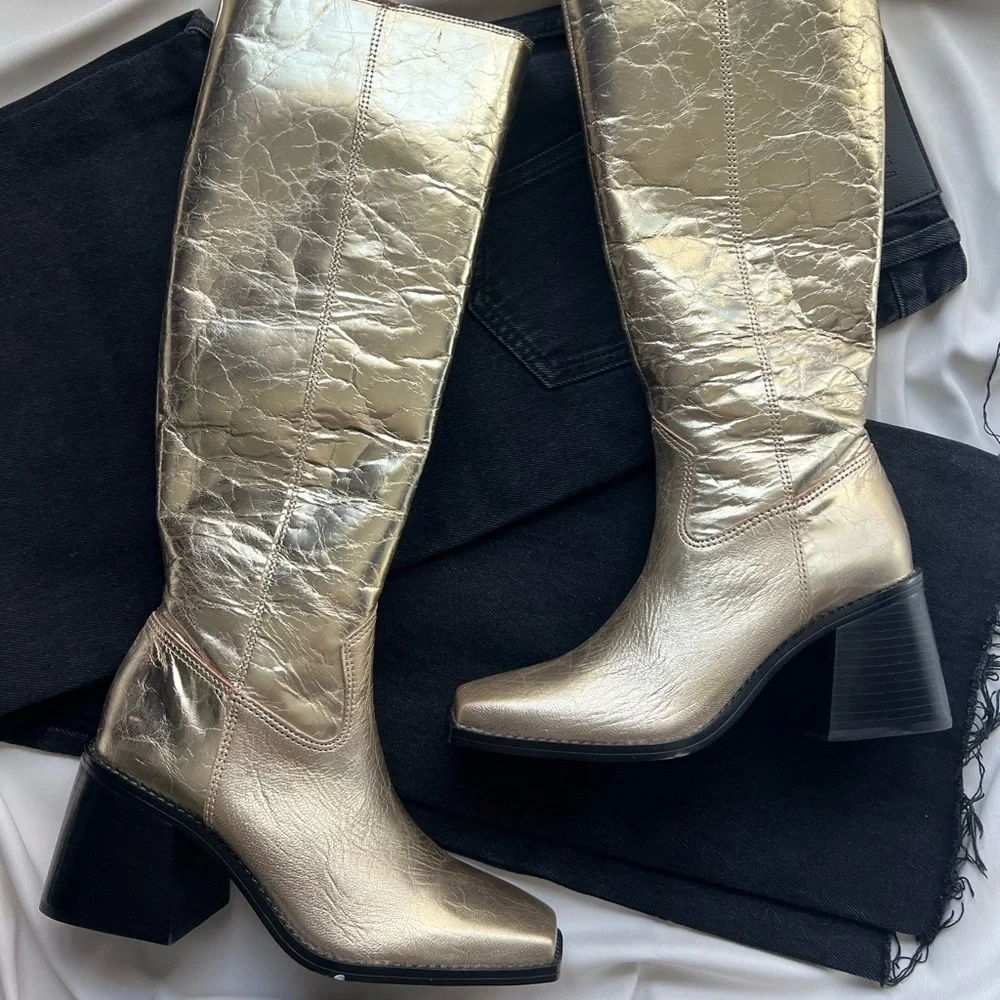 Vince Camuto Gold Sangeti Boots 👢